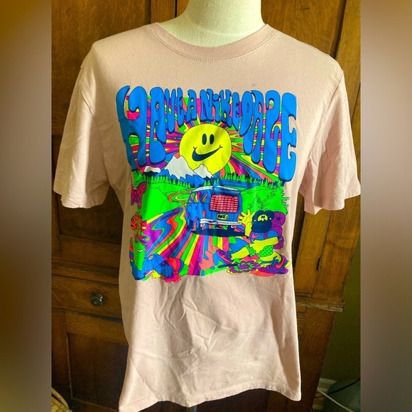 Nike Tee Shirt Have A Nike Daze Psychedelic Graphic Muted Pink size Small - Picture 1 of 11